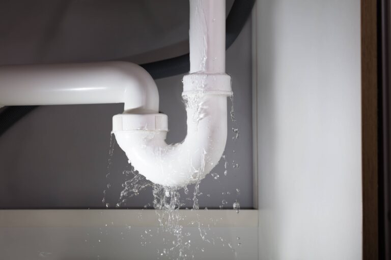 Do Plumbing Leaks Go Away?